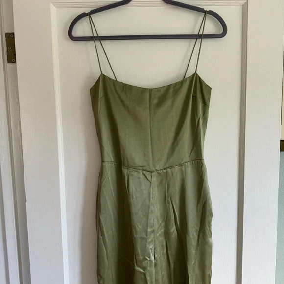 NWT Reformation Sage Jumpsuit 4 in Artichoke - Picture 3 of 9